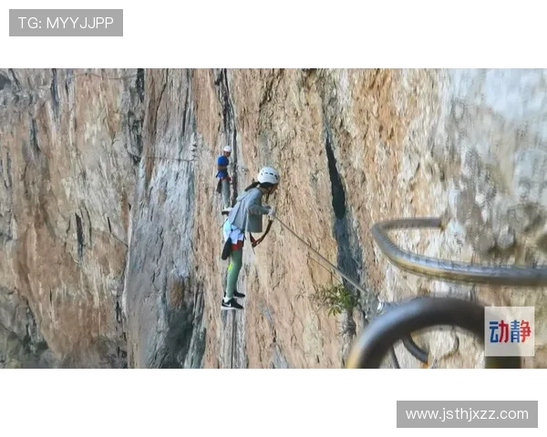 重庆攀岩队心理素质提升之路与热议攀岩的深层次影响分析